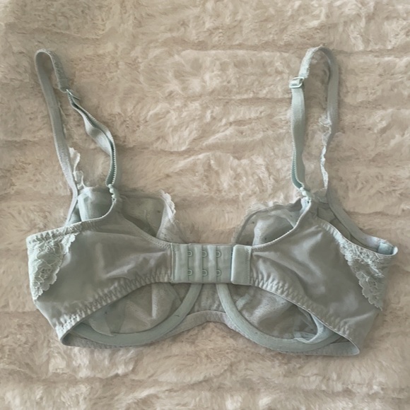 Victoria’s Secret Unlined Demi Bra - Picture 3 of 4